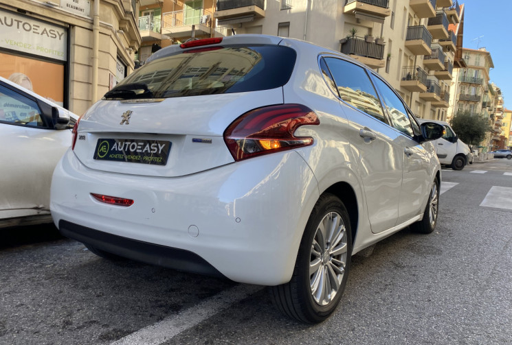 Peugeot 208 1.2 110 ch allure eat6 5 portes