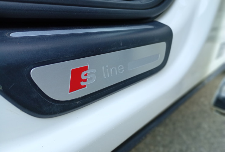 Audi Q3 2.0 TDI BVA 150 ch S-Line Quattro