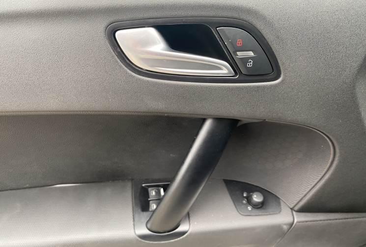 Audi TT MK2 Coupé 2.0 TFSi 200CH (DISTRI FAITE - VEHICULE SUIVI))