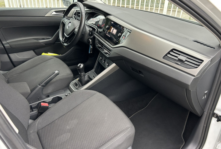 Volkswagen Polo VI 1.0 i 65 Confortline Radar de recul / Apple Carplay android auto / Bluetooth