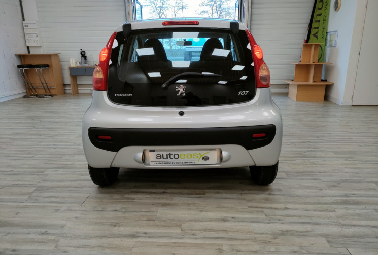 Peugeot 107 1.0 12v Urban Move 5p 68CH