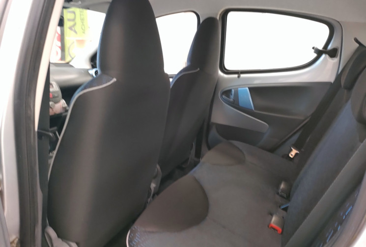 Peugeot 107 1.0 12v Urban Move 5p 68CH