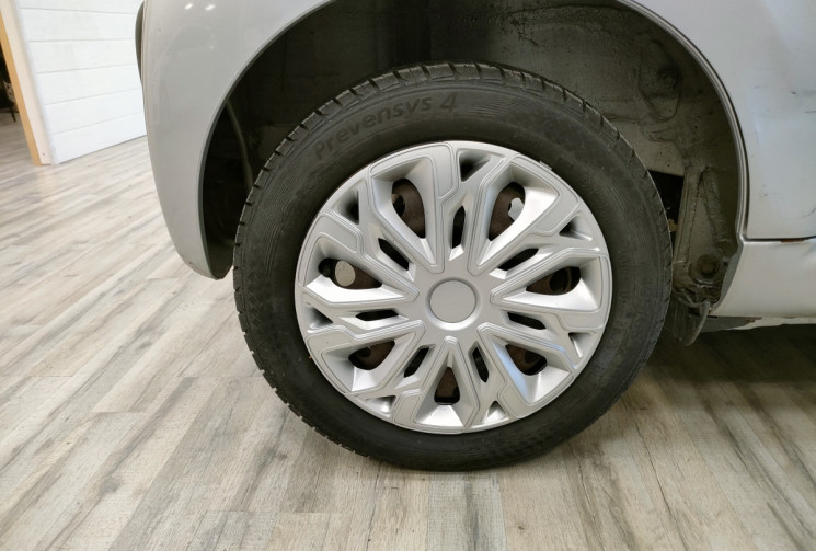 Peugeot 107 1.0 12v Urban Move 5p 68CH