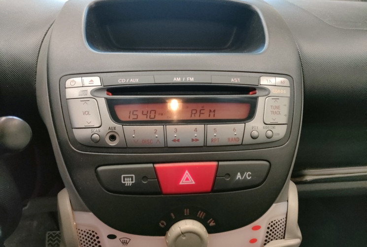 Peugeot 107 1.0 12v Urban Move 5p 68CH