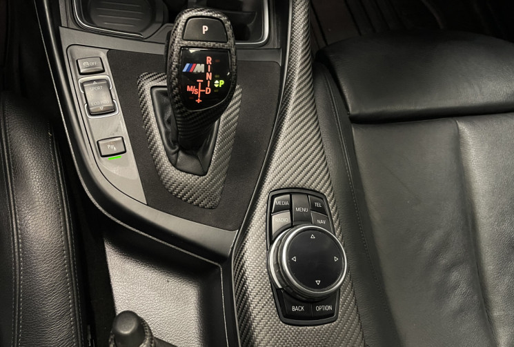 BMW Série 1 135i 3.0i 320 CH xDrive BVA F20