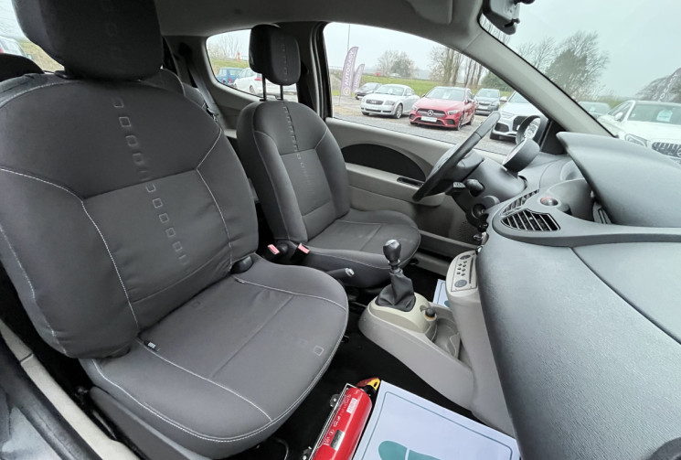 Renault Twingo 1.2 16V 75 CH NIGHT & DAY 51000 KMS 1ERE MAIN