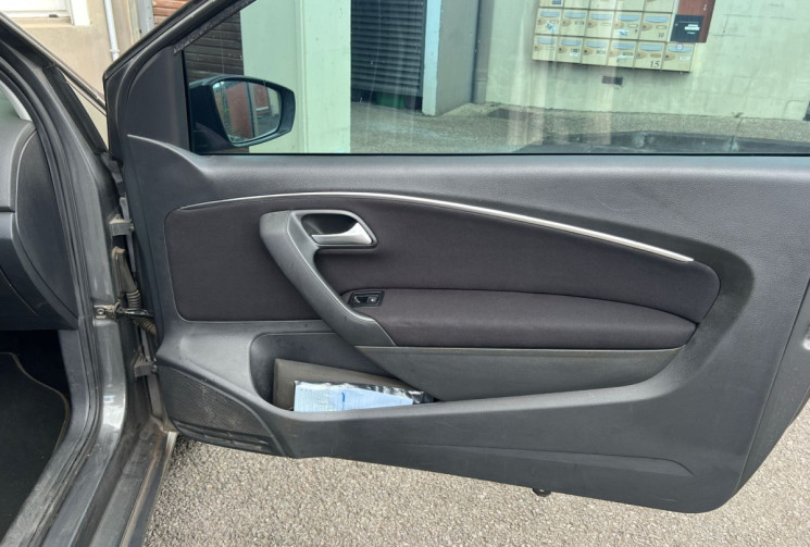 Volkswagen Polo  V Phase 2 1.4 TDI 12V 90 cv Sportline