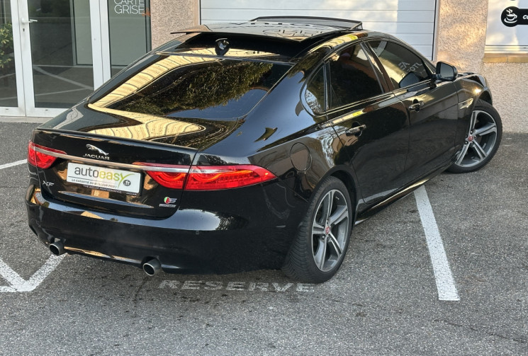 Jaguar XF 3.0 V6 S AWD 381ch / Toit pano / HUD / HiFi Meridian