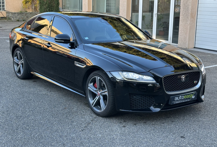 Jaguar XF 3.0 V6 S AWD 381ch / Toit pano / HUD / HiFi Meridian
