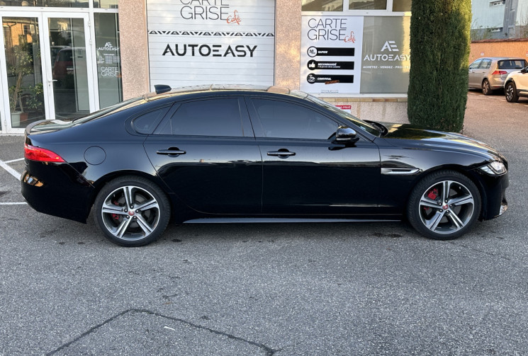 Jaguar XF 3.0 V6 S AWD 381ch / Toit pano / HUD / HiFi Meridian