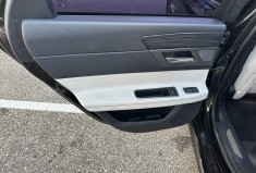 Jaguar XF 3.0 V6 S AWD 381ch / Toit pano / HUD / HiFi Meridian