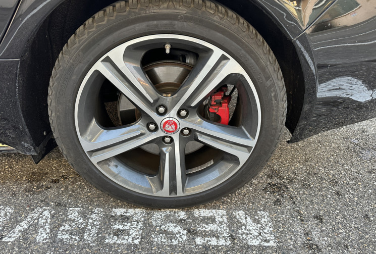 Jaguar XF 3.0 V6 S AWD 381ch / Toit pano / HUD / HiFi Meridian