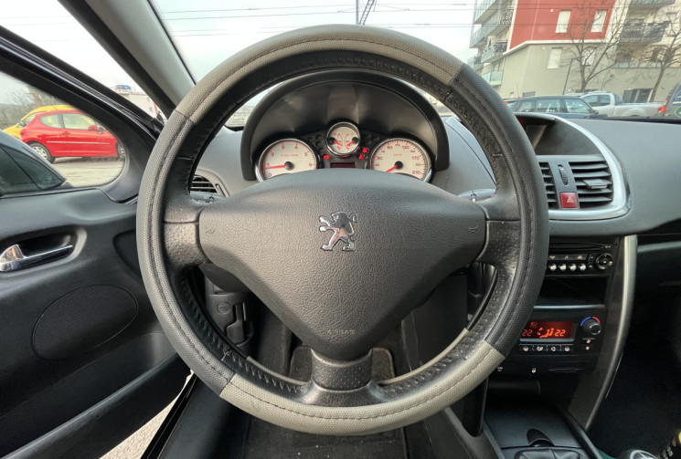 Peugeot 207 Peugeot 207 1.6 VTi 120 ch