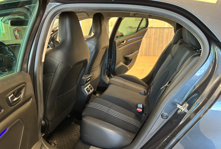 Renault Megane HATCHBACK 1.2 TCE 130 GT LINE / SUIVI COMPLET RENAULT