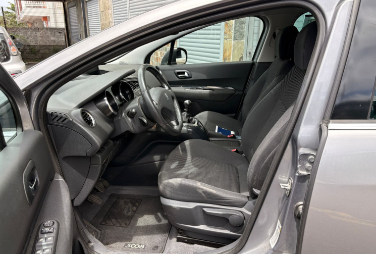 Peugeot 5008  I Phase 2 (T87) 1.6 HDi 115 cv