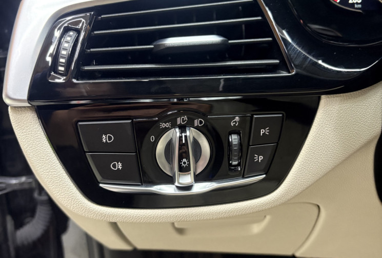 BMW Série 5 530 D 265 G30  BVA8 Luxury Line / siège chauffants / Garantie 6 Mois