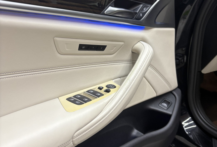 BMW Série 5 530 D 265 G30  BVA8 Luxury Line / siège chauffants / Garantie 6 Mois