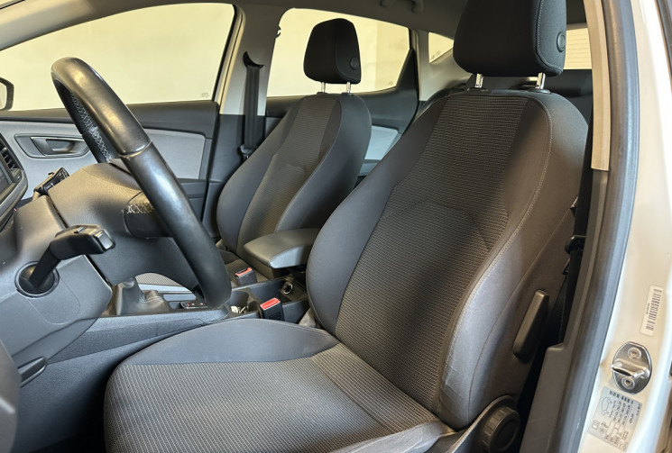 SEAT Leon III 1.6 TDI 115ch FAP Style / CarPlay