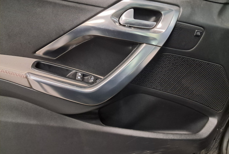 Peugeot 208 1.6 THP 156  XY -  HiFi JBL  - TBE - SUIVI GARAGE - GARANTIE 