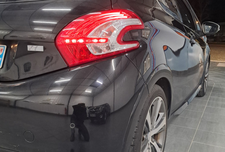 Peugeot 208 1.6 THP 156  XY -  HiFi JBL  - TBE - SUIVI GARAGE - GARANTIE 