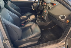 Renault Clio III phase 1 2.0 16v 200ch RS Luxe 3p - TBE - SUIVI GGE - GARANTIE  