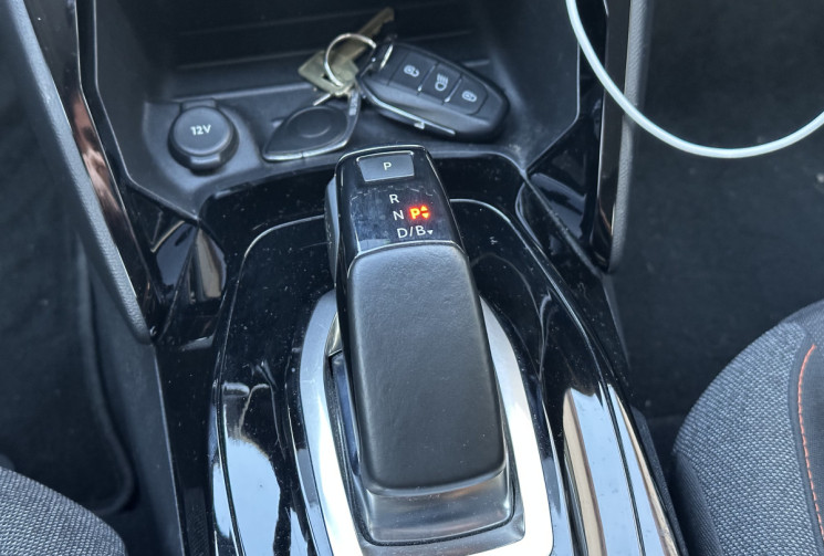 Peugeot 208 e208 100 kwh 136 cv Active * ENTRETIEN A JOUR * CT OK * GARANTIE 6 MOIS