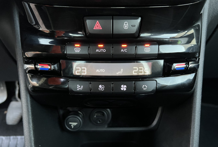 Peugeot 208 1.6 HDI 100 CH ALLURE BVM5