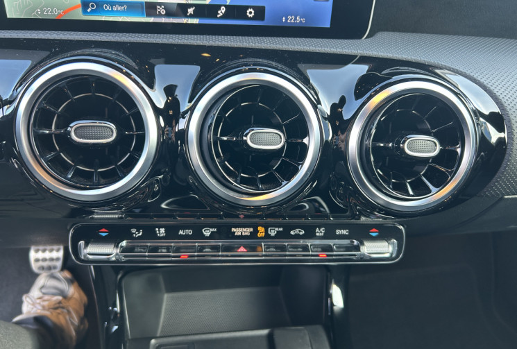 Mercedes Classe A IV 180 D 116 Ch AMG LINE * FEUX LED * CAMERA ARRIERE