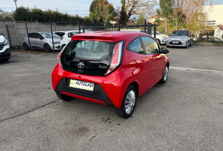 Toyota Aygo 1.0 / 69 CH / X 
