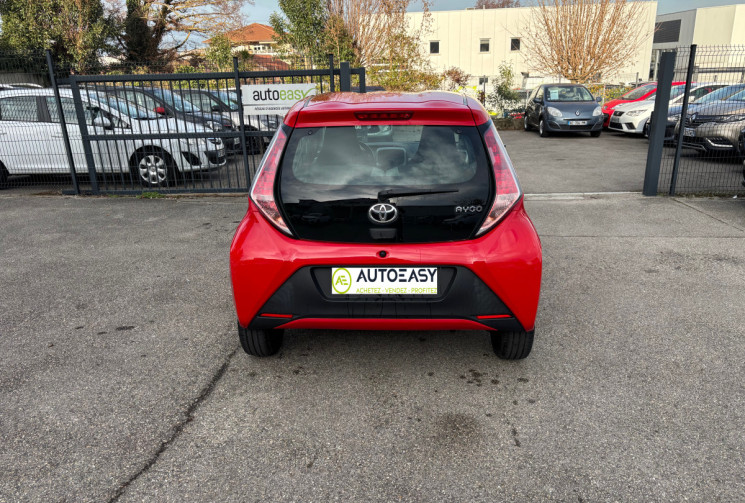 Toyota Aygo 1.0 / 69 CH / X 