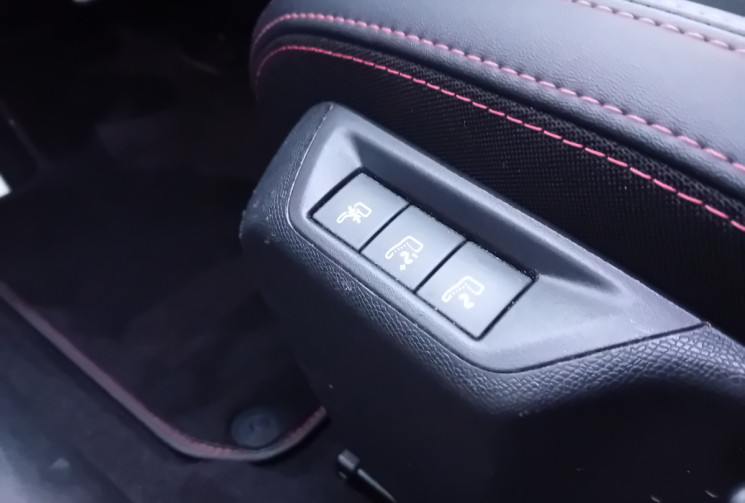 Peugeot 308 SW 2.0 GT 180 CV Blue-HDi - Toit Pano - Sièges chauffants - 