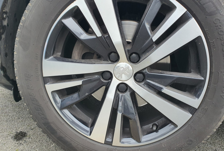 Peugeot 3008 1.5 BlueHDi EAT8 130 cv ALLURE