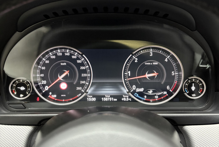 BMW Série 5 F10 LCI M550d 381 xDRIVE M performance / Toit ouvrant / Garantie 6 Mois 