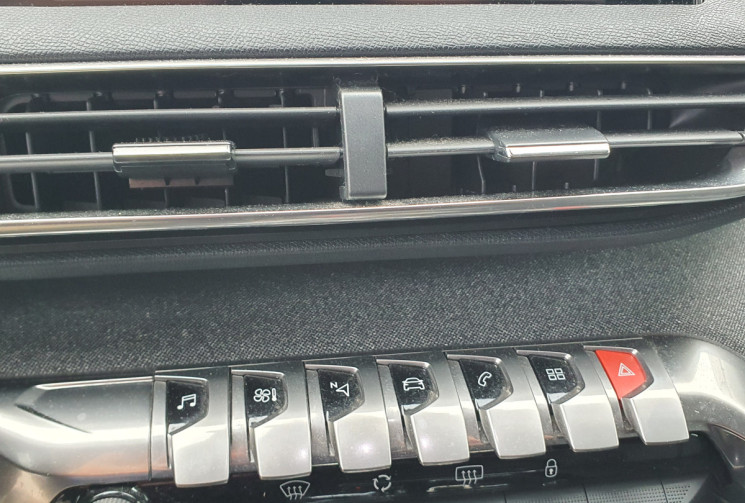 Peugeot 3008 1.5 BlueHDi EAT8 130 cv ALLURE