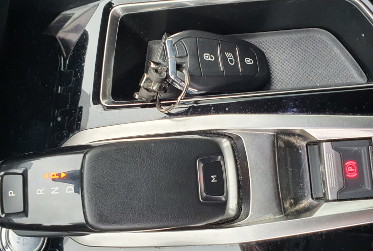 Peugeot 3008 1.5 BlueHDi EAT8 130 cv ALLURE