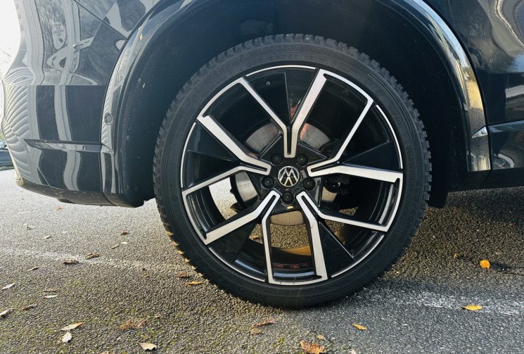 Volkswagen Tiguan 2.0 TDI 150 R-Line DSG7 Toit pano / intérieur cuir