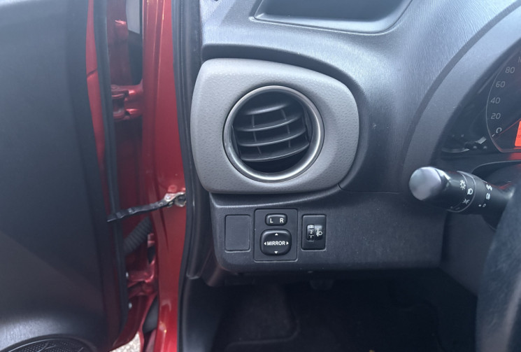 Toyota Yaris 1.0 VVTI 5 PORTES DYNAMIC