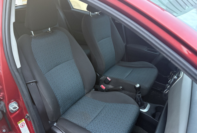 Toyota Yaris 1.0 VVTI 5 PORTES DYNAMIC