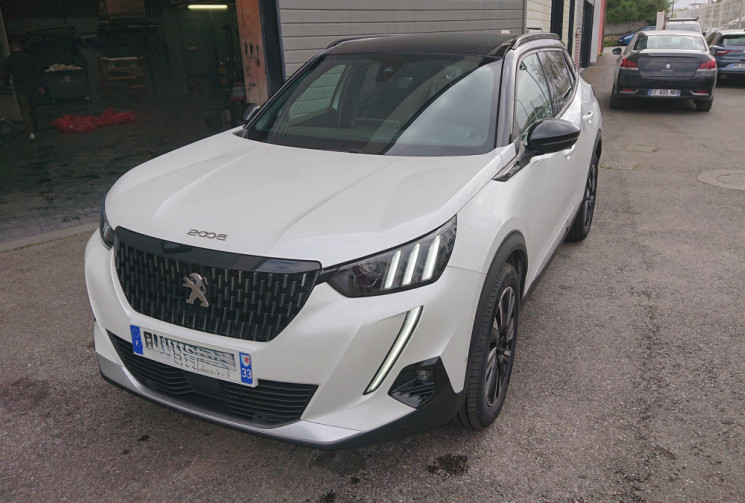 Peugeot 2008 1.2  PureTech 155 S&S GT Pack EAT8 / 1° Main