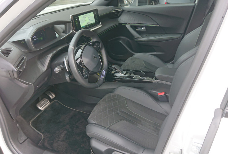 Peugeot 2008 1.2  PureTech 155 S&S GT Pack EAT8 / 1° Main