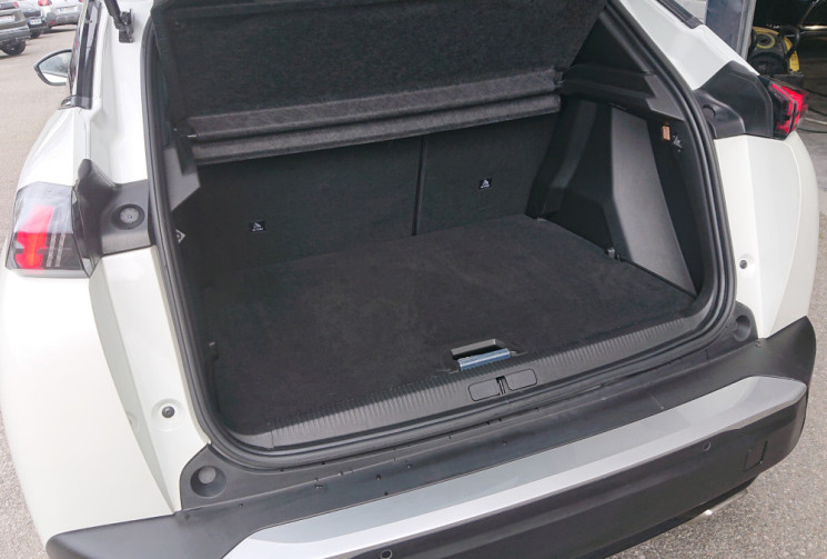 Peugeot 2008 1.2  PureTech 155 S&S GT Pack EAT8 / 1° Main