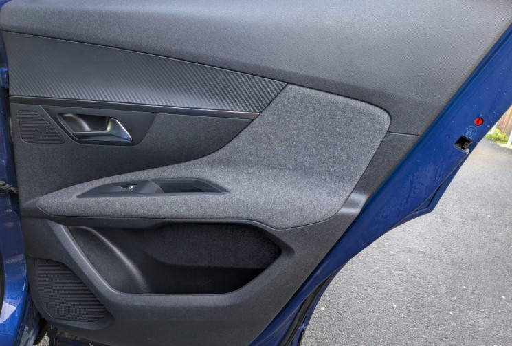 Peugeot 3008 II 1.2  EAT8 130 ALLURE / COURROIE DE DISTRIBUTION NEUVE / BON ETAT / GARANTIE 12 MOIS