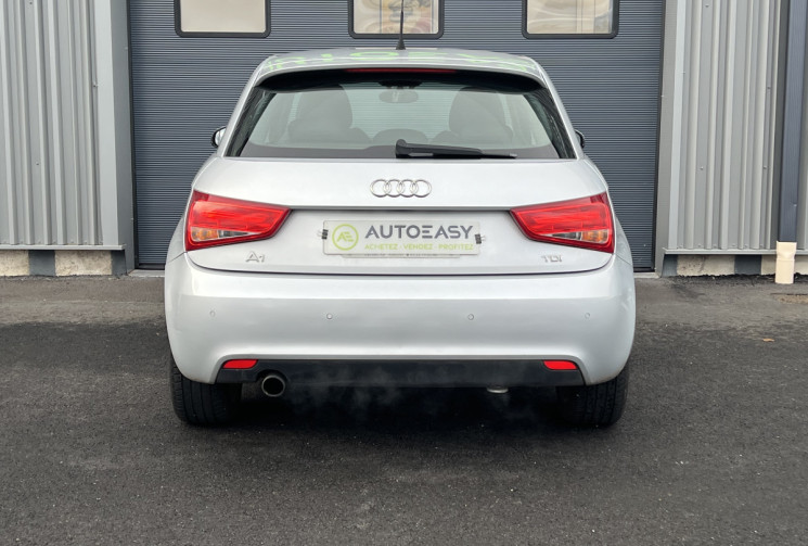 Audi A1 SPORTBACK 1.6 TDI S-Tronic7 90 cv AMBITION / DISTRIBUTION OK