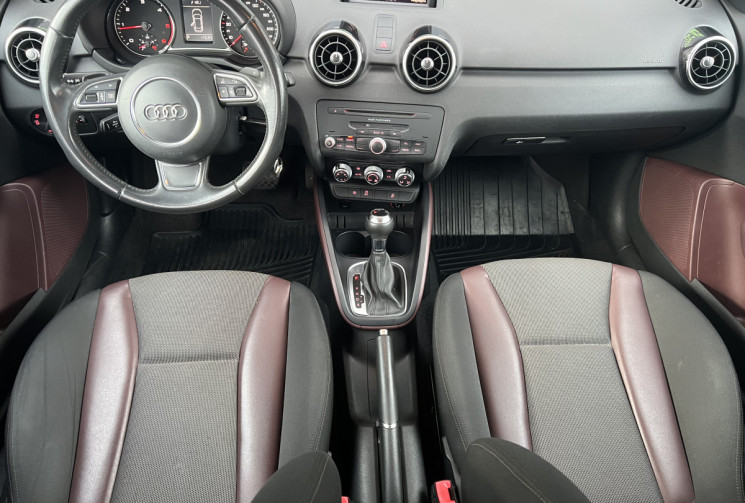 Audi A1 SPORTBACK 1.6 TDI S-Tronic7 90 cv AMBITION / DISTRIBUTION OK