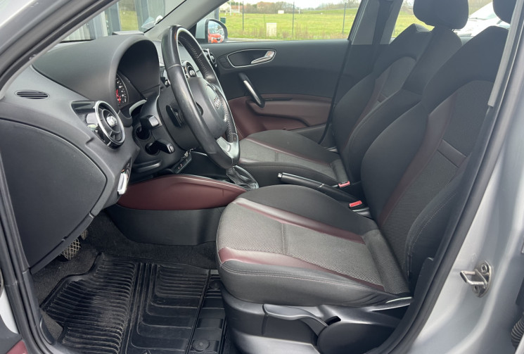 Audi A1 SPORTBACK 1.6 TDI S-Tronic7 90 cv AMBITION / DISTRIBUTION OK