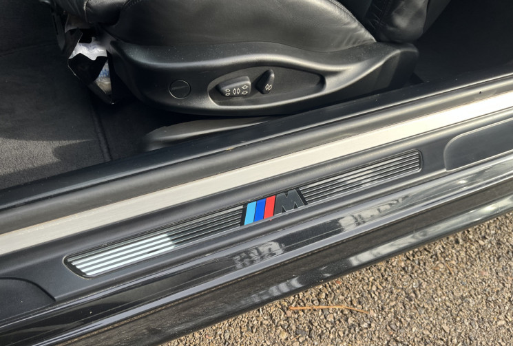 BMW SERIE 3 COUPE RHD 330ci Pack M 231cv e46 Luxe 330 Sport BA