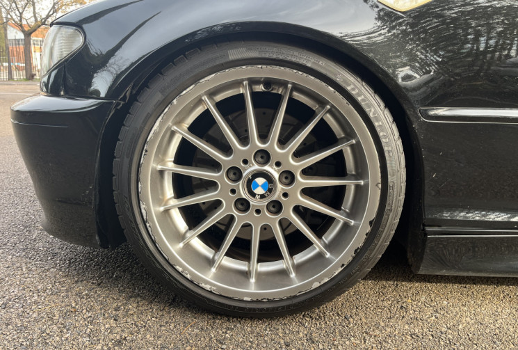 BMW SERIE 3 COUPE RHD 330ci Pack M 231cv e46 Luxe 330 Sport BA