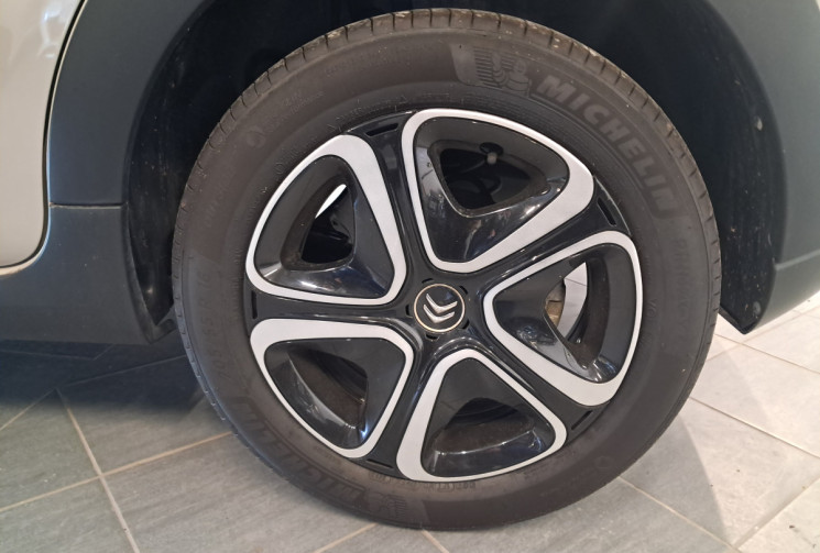Citroën C3 III 1.2 110 BVM6  FeelPack -1ER MAIN - SUIVI CITROEN 