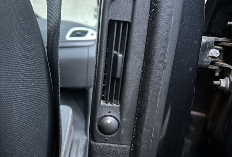 Renault GRAND SCENIC 1.9 DCI 130 CH BVM6 7 PLACES