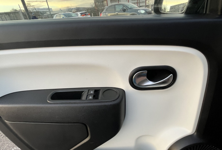 Renault Twingo III 1.0 SCe eco2 S&S 71 cv